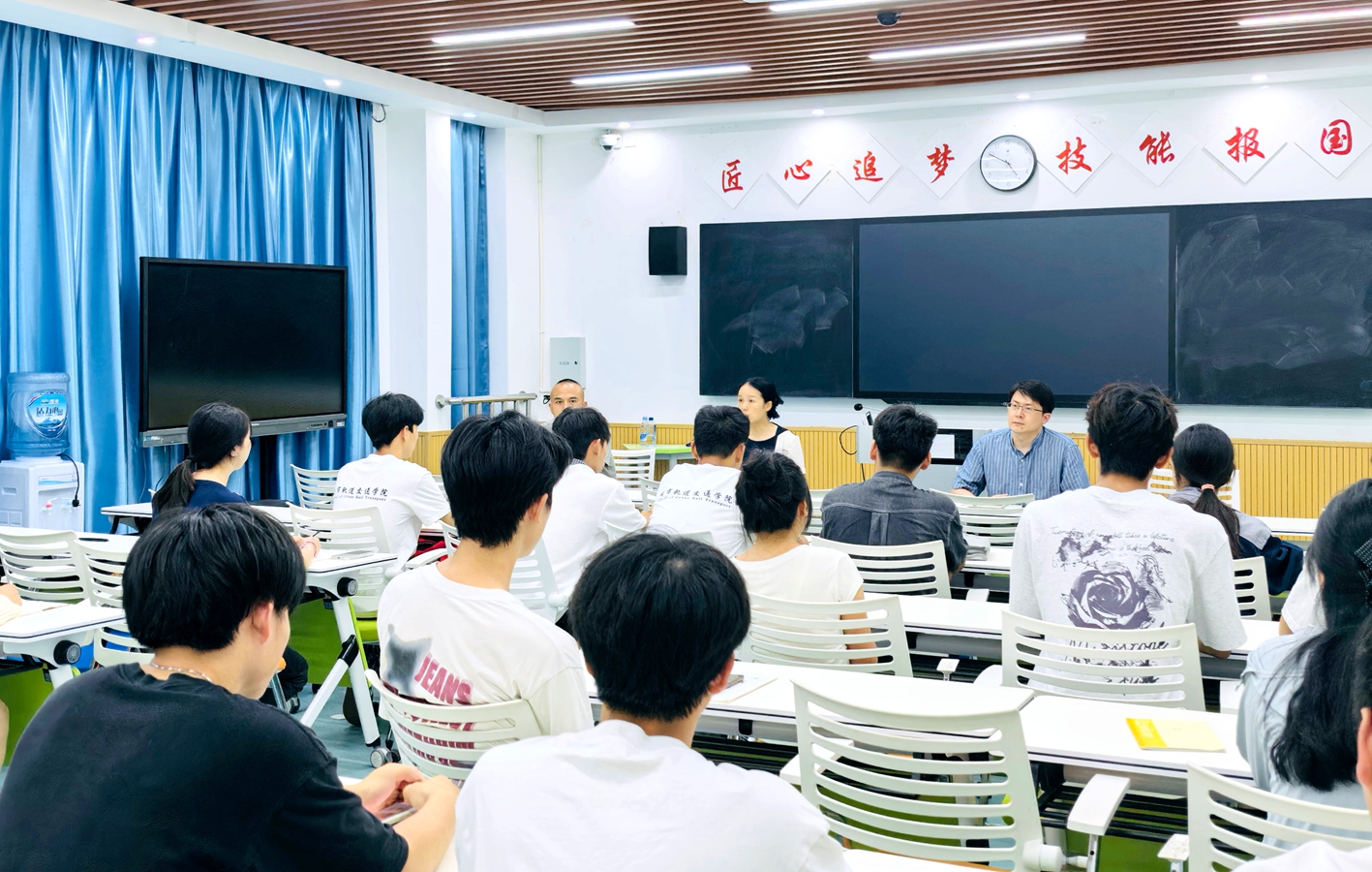 微信图片_20260527211713_副本.jpg