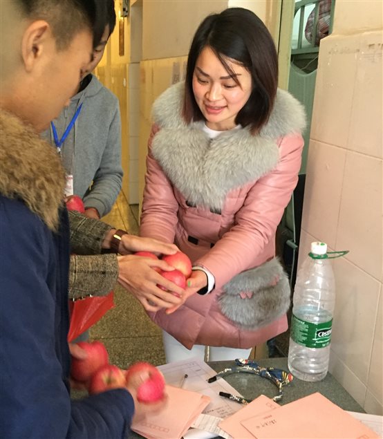 C:UsersepDesktop	.24感恩节活动相册感恩节活动相册FullSizeRender.jpg