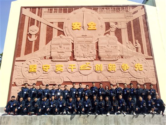 QQ图片合影4