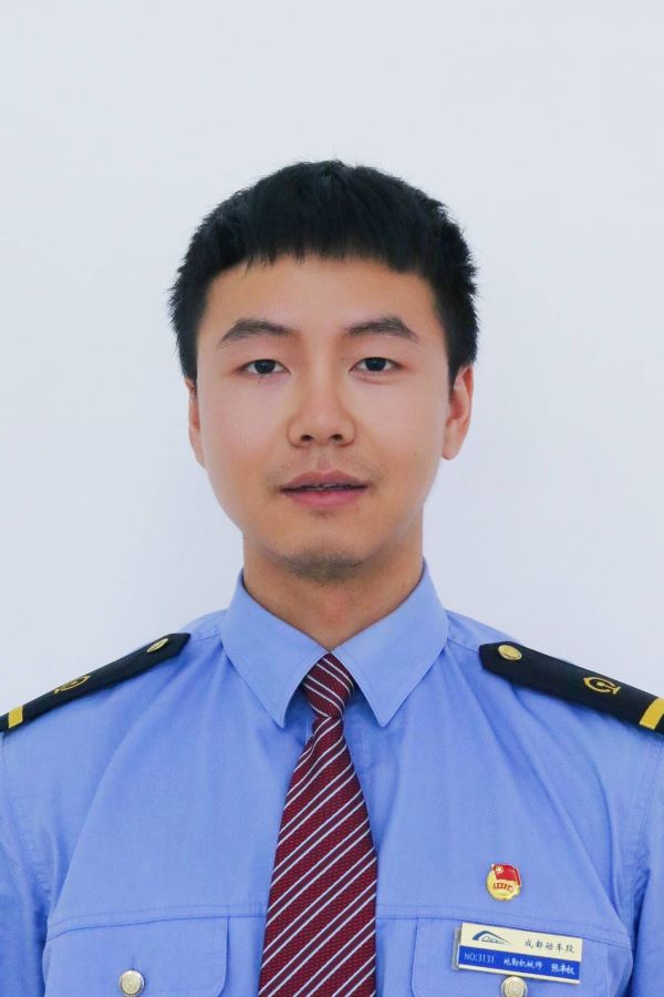 机车17T1张辛权.jpg 机车17T1张辛权.jpg