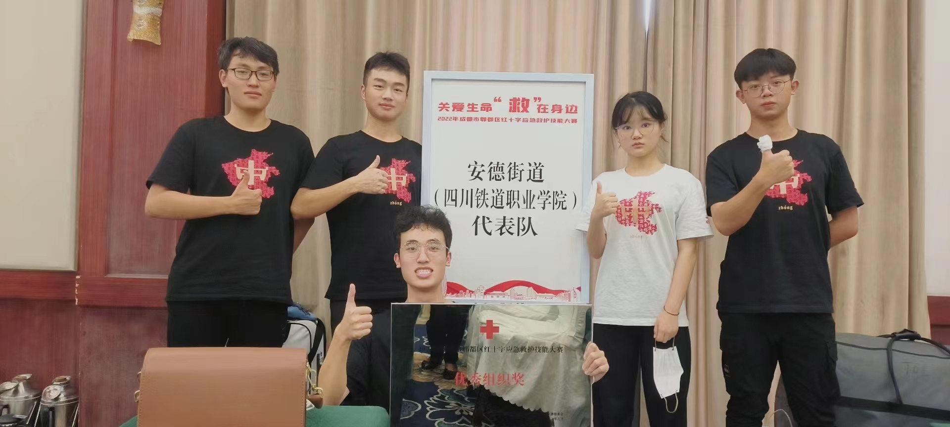 图1.jpg