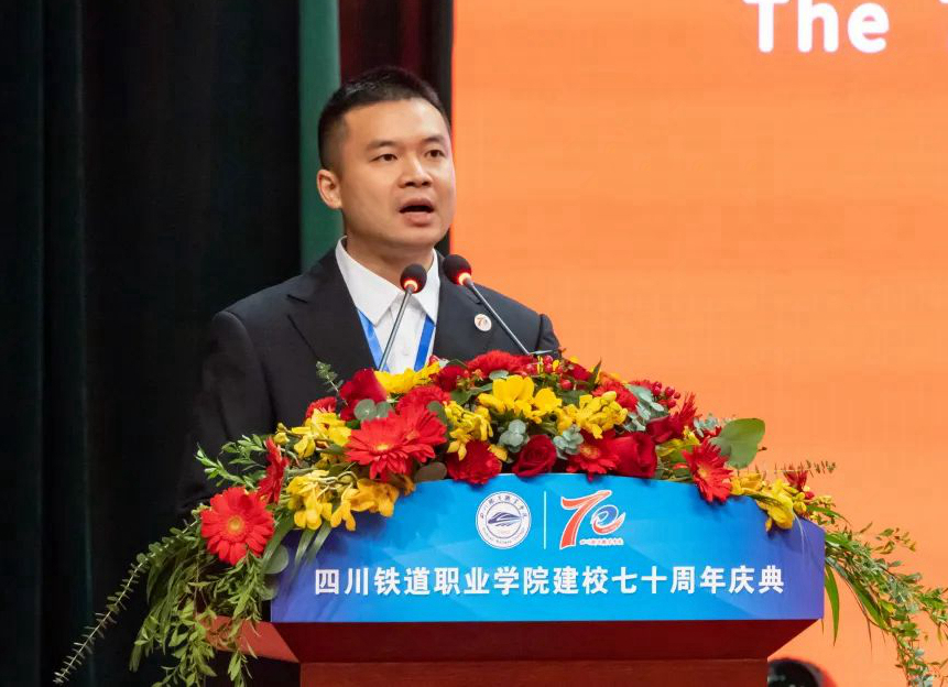 曾纪云.jpg 曾纪云.jpg