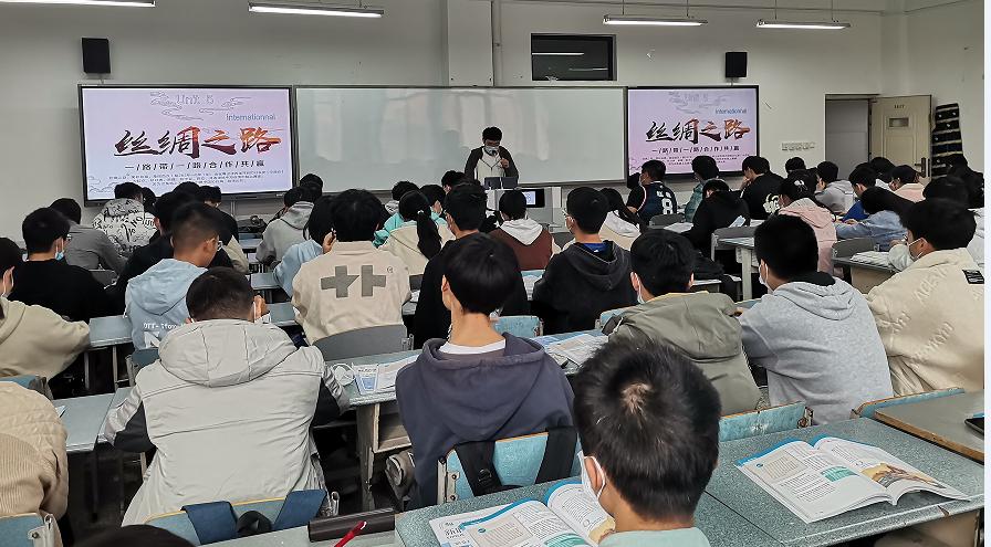图片2.jpg 图片2.jpg